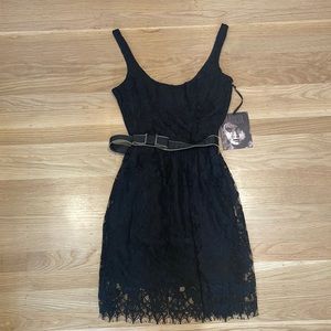 NWT black lace sleeveless party cocktail dress, size 4